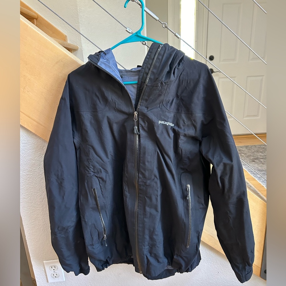 Men’s Patagonia Rain Jacket